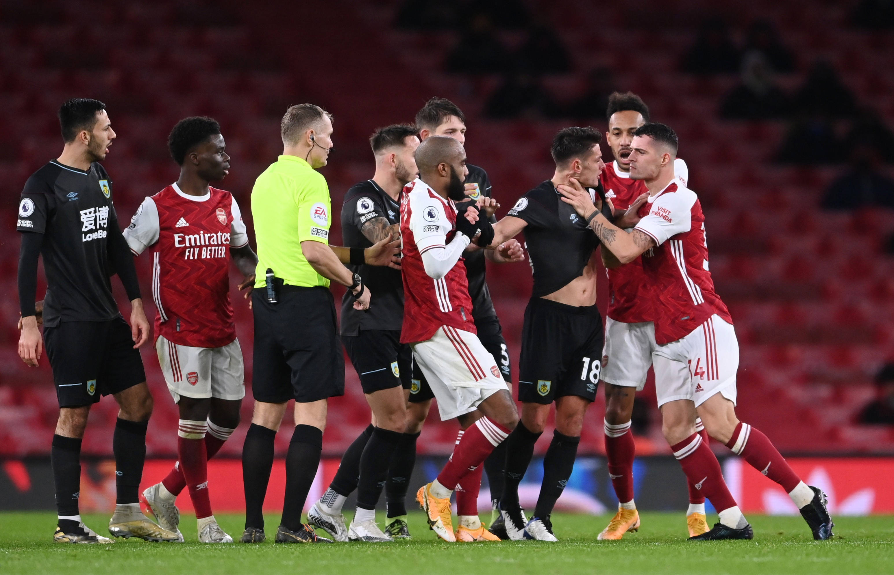 跨国足球生 跨国足球生